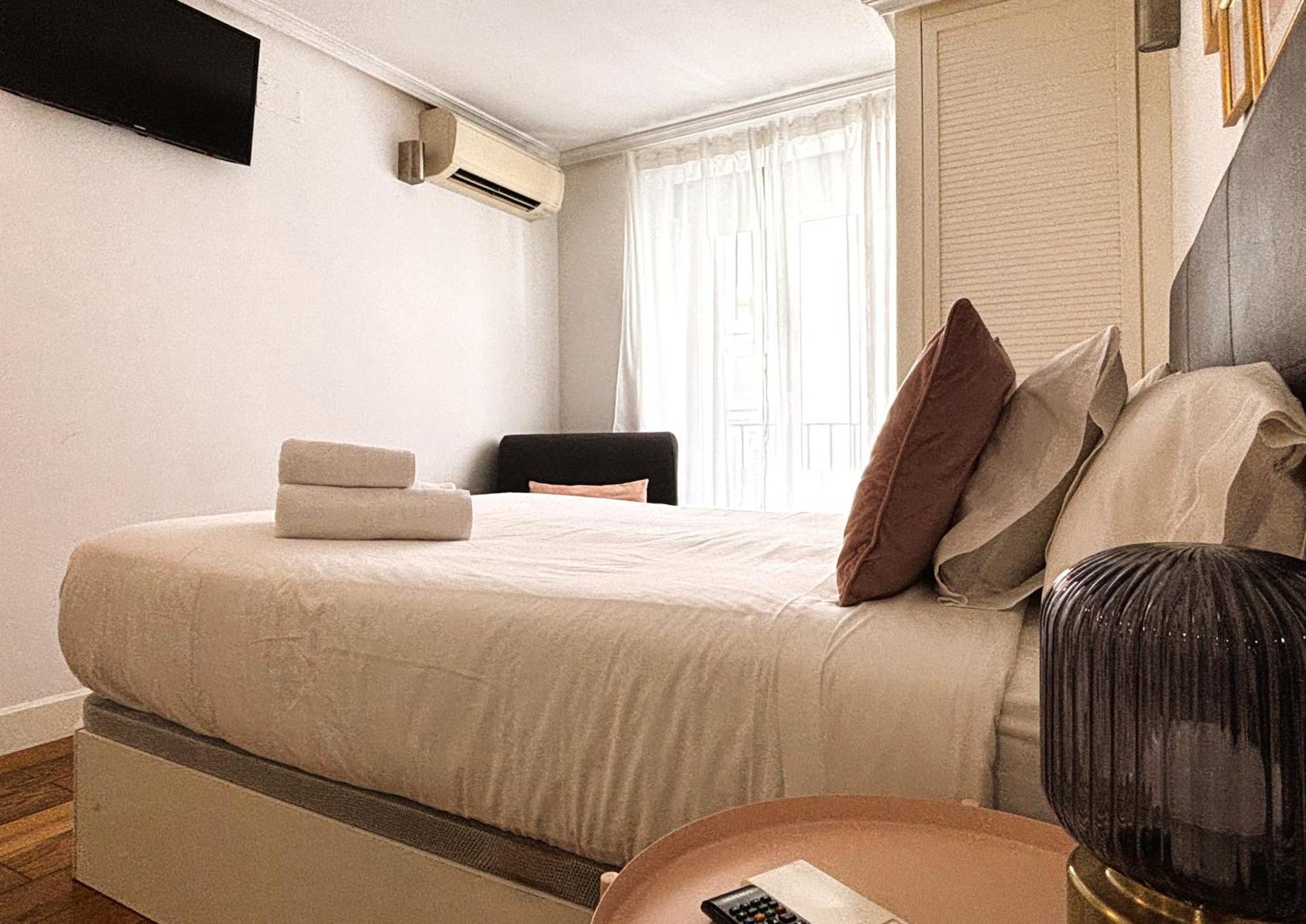 Chueca Apartamentos Noxi Madrid Exterior foto
